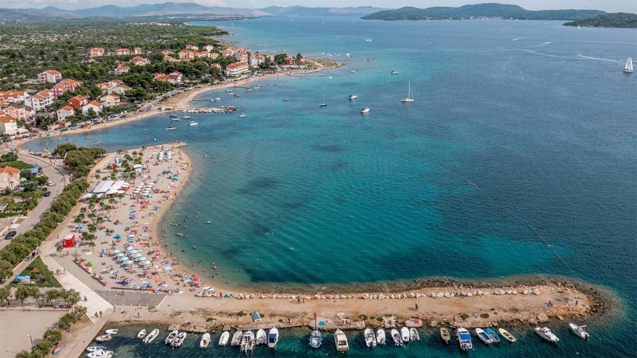 Apartments Tare, Free Parking Vodice Bagian luar foto