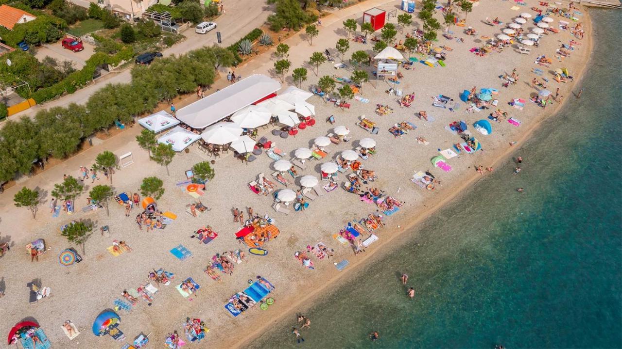 Apartments Tare, Free Parking Vodice Bagian luar foto