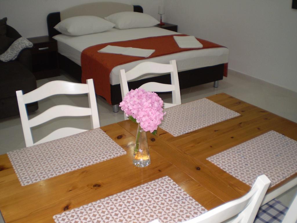 Apartments Tare, Free Parking Vodice Ruang foto