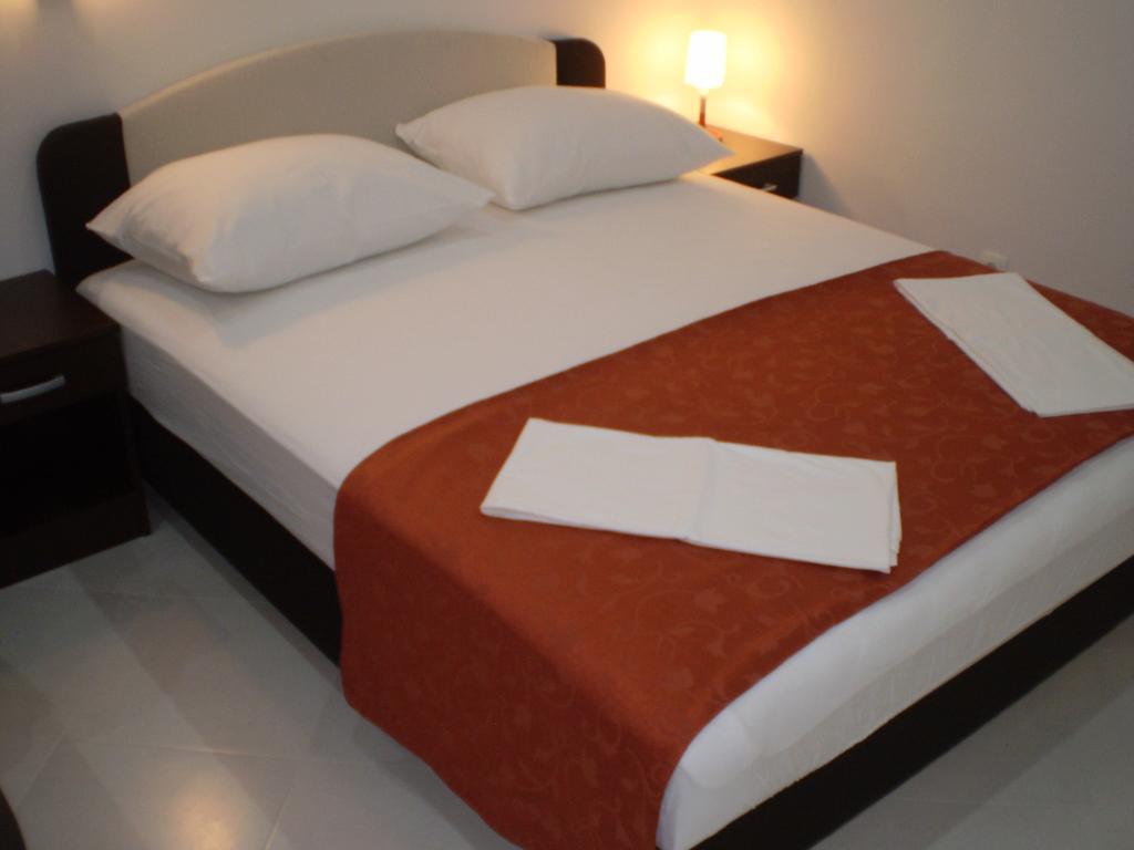 Apartments Tare, Free Parking Vodice Ruang foto