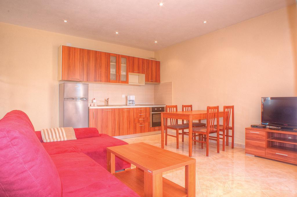 Apartments Tare, Free Parking Vodice Ruang foto