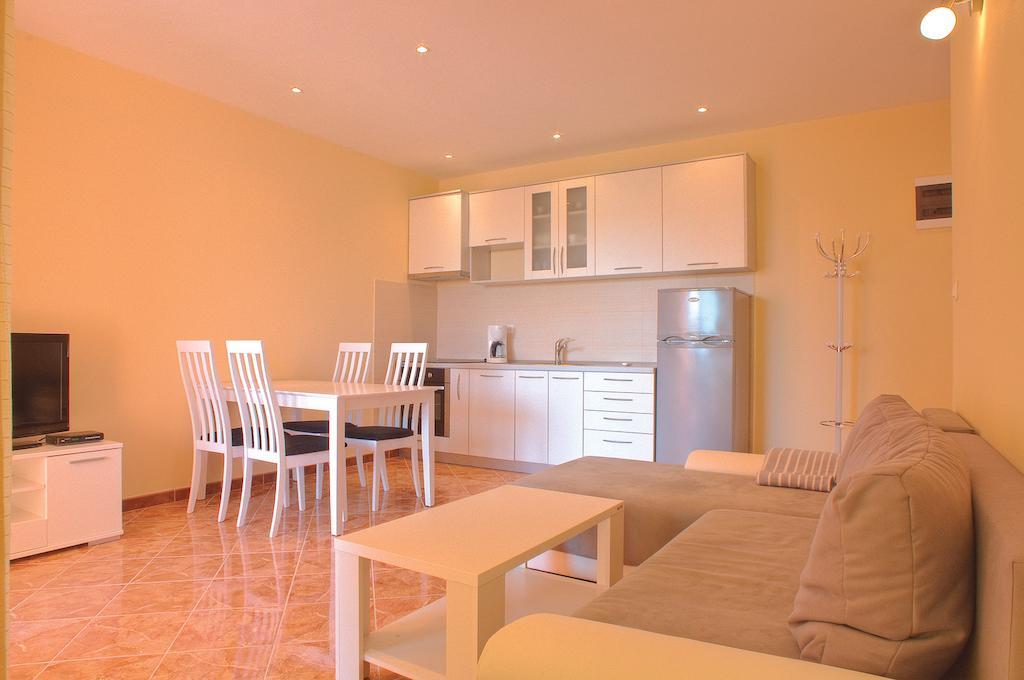 Apartments Tare, Free Parking Vodice Ruang foto